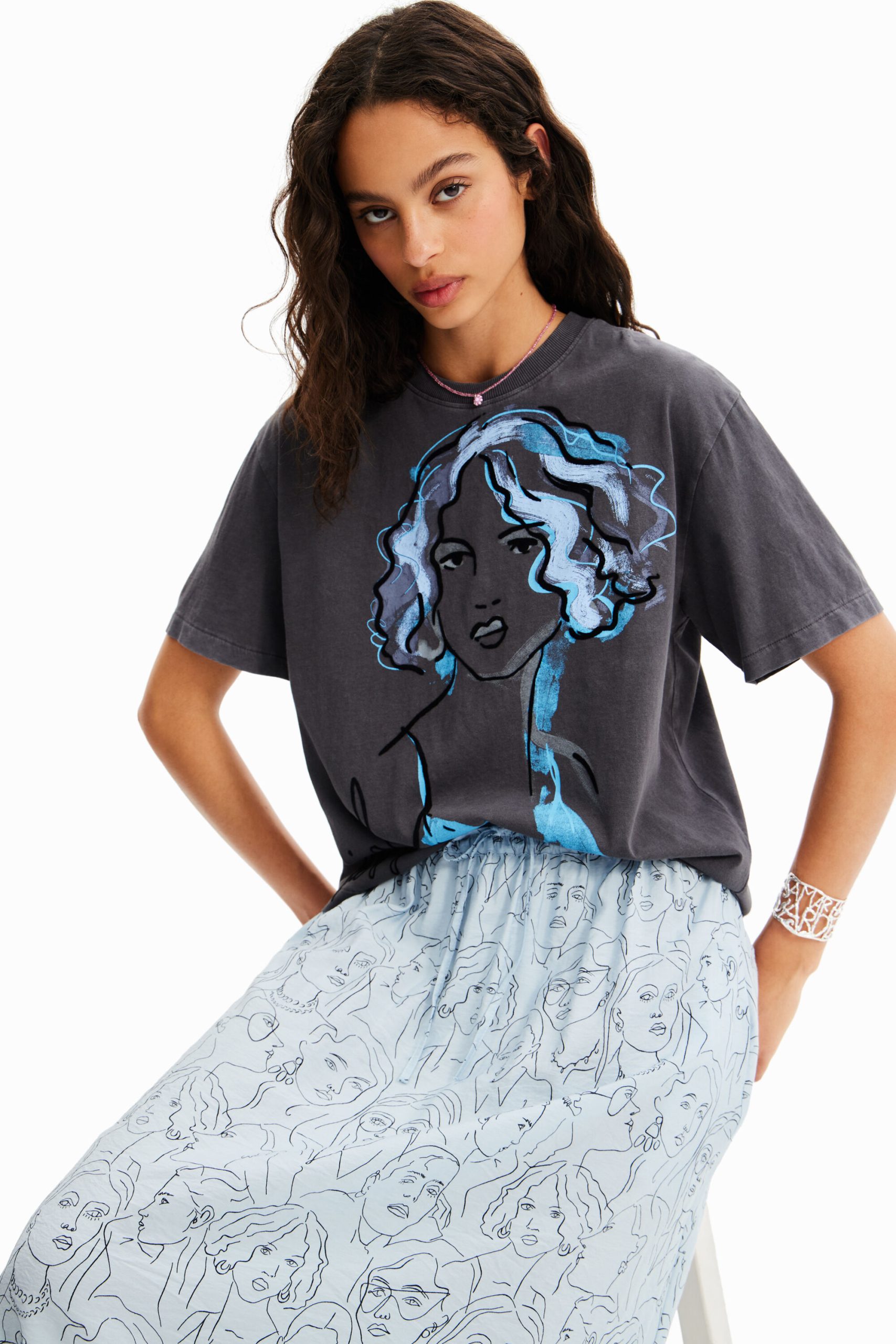 camisetas-desigual-986inh-1.jpg